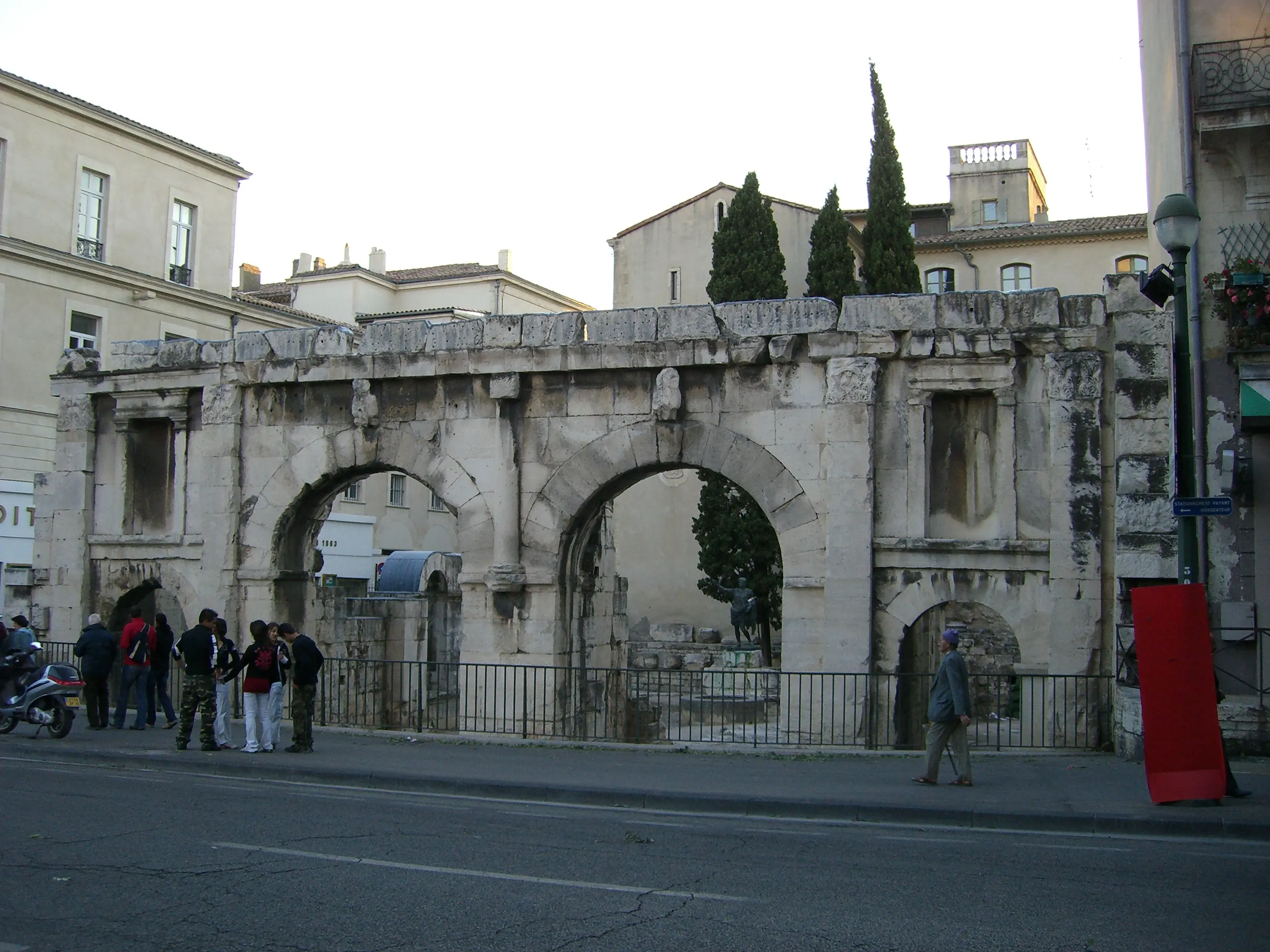 2006 Jun - Porte Auguste - Nîmes